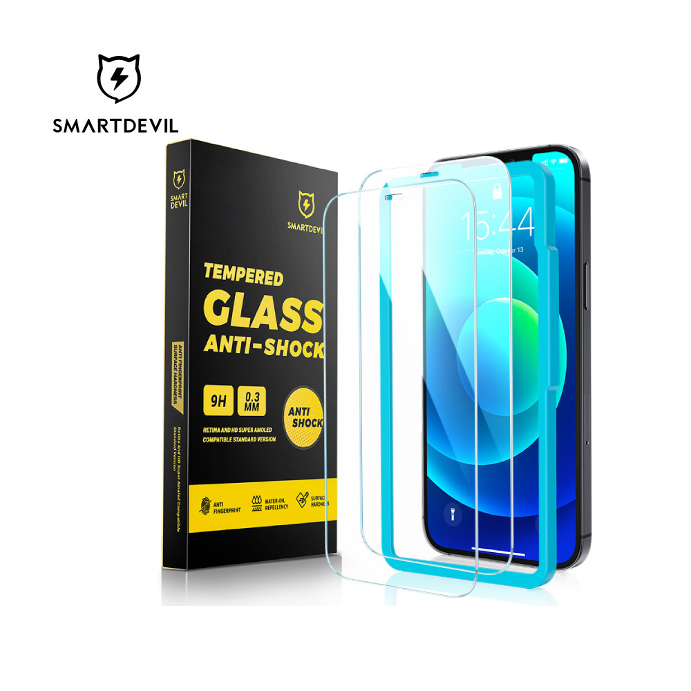 Entdecken Sie auf smartphonecover.ch das Smart devil Displayschutz Panzerglas für Ihr iPhone. Unsere hochwertige TEMPERED GLASS-Folie bietet einen klaren und gestochen scharfen Bildschirm. Mit dem HD-Film genießen Sie eine optimale Darstellung Ihrer Inhalte. Der gehärtete Film schützt effektiv vor Kratzern und Brüchen, während die Anti-Fingerprint-Beschichtung Fingerabdrücke reduziert. Das Anti-Shatter-Design gewährleistet, dass das Glas bei einem Bruch intakt bleibt und keine gefährlichen Splitter erzeugt.